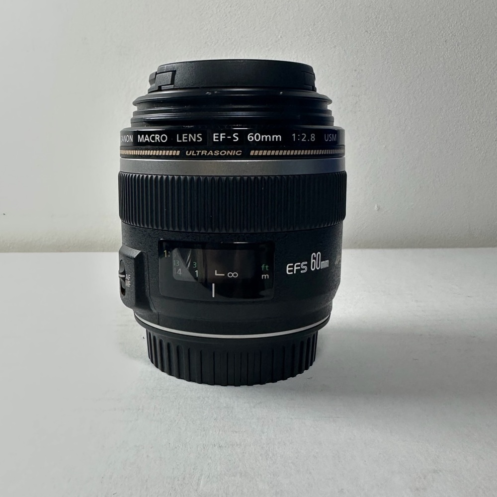 Canon EF-S 60mm f/2.8 Ultrasonic Lens - Black
